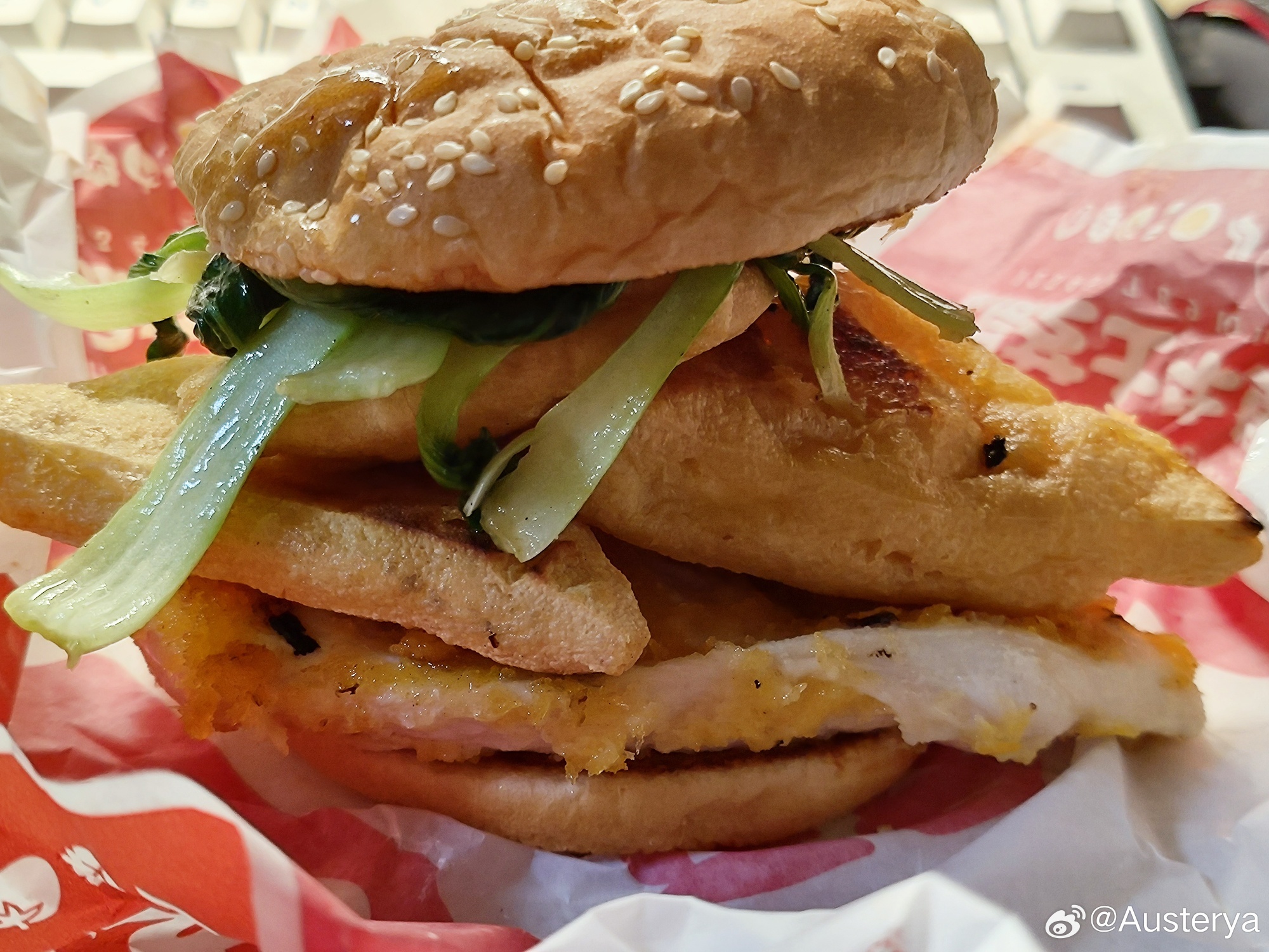 组装完的汉堡型卷潮牌